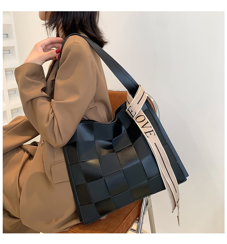 商品[国内直发] GLENVINTEN|格岚云顿英国品牌小众设计包包女2022秋冬新款女流行格子编织撞色单肩包腋下托特包,价格¥177,第18张图片详细描述