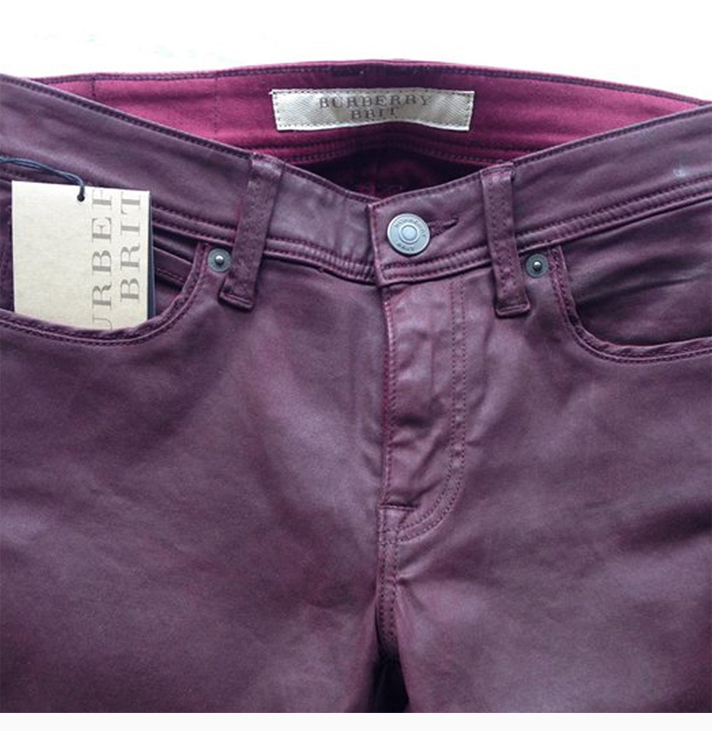 商品[国内直发] Burberry|BURBERRY 女士酒红色涂层紧身牛仔裤 3947339,价格¥2337,第6张图片详细描述