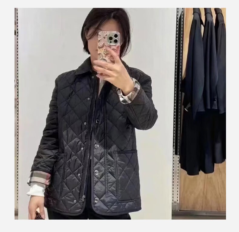 商品Burberry|现货 BURBERRY/博柏利 女士黑色聚酰胺贴袋按扣开襟棉服 80841941/80914431,价格¥3077,第8张图片详细描述