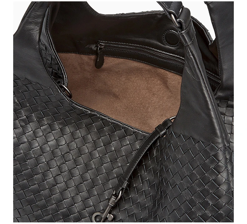 商品[国内直发] Bottega Veneta|Bottega Veneta 葆蝶家 女款黑色手工编织小羊皮单肩手提包 124864-V0016-8175,价格¥16740,第7张图片详细描述