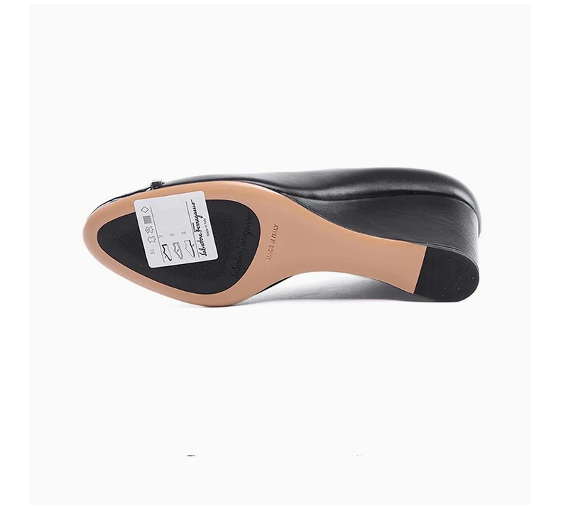 商品Salvatore Ferragamo|SALVATORE FERRAGAMO 黑色女士坡跟鞋 0591377,价格¥2439,第6张图片详细描述