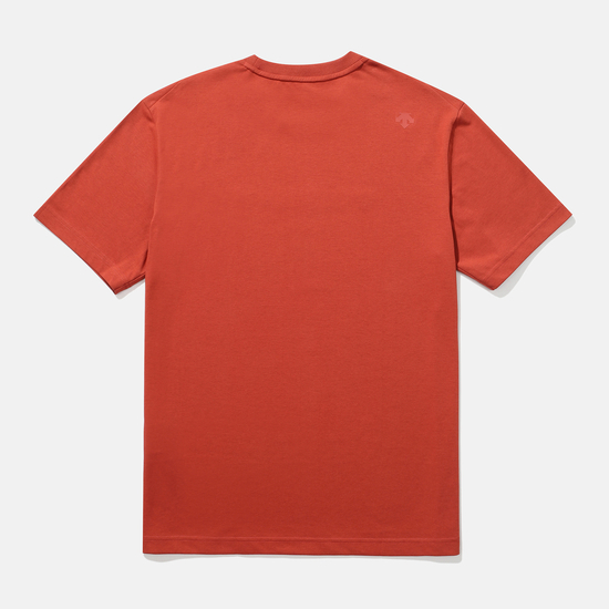 商品DESCENTE|【享贝家】DESCENTE 迪桑特 字母圆领运动短袖背侧小标T恤 红色 SN323UTS72（现采购商品，下单后12天内发货）,价格¥332,第3张图片详细描述