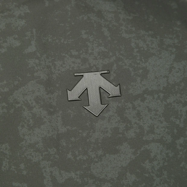 商品【预售商品15天发货】 DESCENTE|高尔夫系列男士图案短袖羽绒外套适合休闲 DP31MFDJ94-KHAG,价格¥2071,第15张图片详细描述