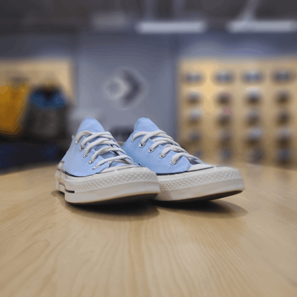 商品【预售商品15天发货】 Converse|【韩国直邮|包邮包税】匡威 CHUNK TAYLOR 70 颜色模块 Chambray 蓝色 LOW 帆布鞋 570789C,价格¥661,第3张图片详细描述