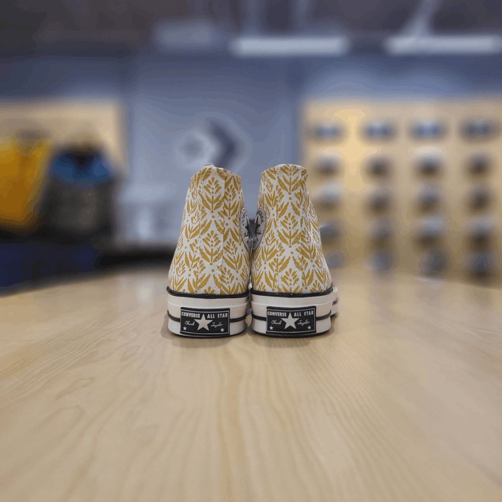 商品【预售商品15天发货】 Converse|【韩国直邮|包邮包税】匡威 CHUNK TAYLOR 70 Summer Spirit INFINITY 金色 DART 高腰 运动鞋 CHUCK 70 HI GOLD DART/EGRET/黑色 571920C,价格¥301,第5张图片详细描述