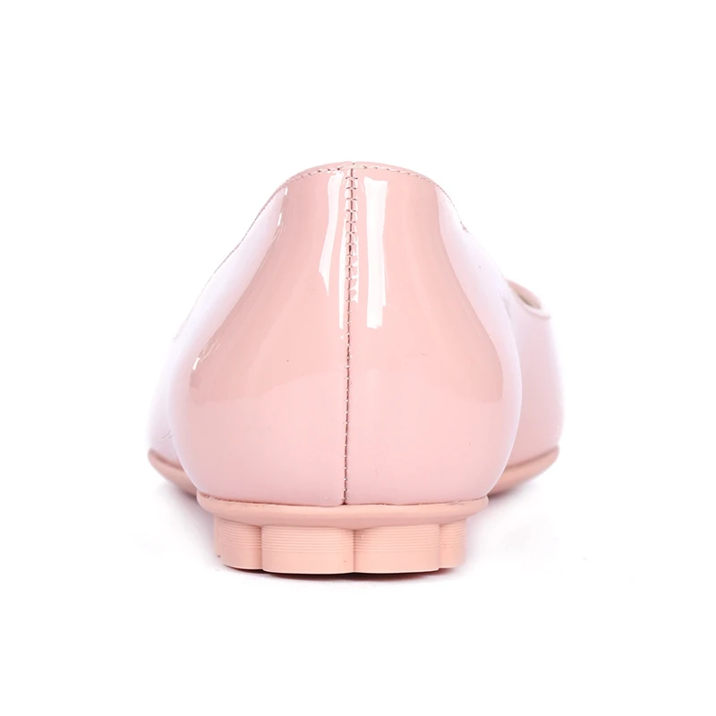 商品Salvatore Ferragamo|SALVATORE FERRAGAMO 女士裸色漆皮休闲平底船鞋 0684700,价格¥2098,第8张图片详细描述