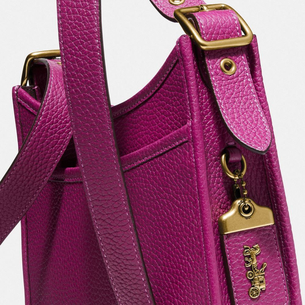 商品[国内直发] Coach|蔻驰女包奢侈品 女士专柜款火龙果色皮质手提单肩斜挎包 89125 B4HY,价格¥905,第6张图片详细描述