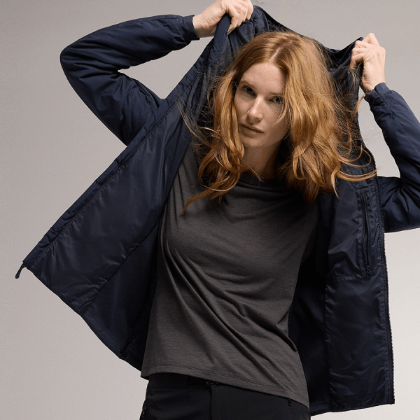 商品Arc'teryx|【Brilliant|包邮包税】ATOM HOODY W 始祖鸟[FW23] Atom 连帽衫 女 AJNFWX6780,价格¥2975,第16张图片详细描述