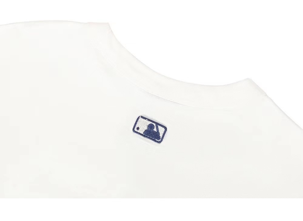 商品MLB|【享贝家】（国内现货）MLB 背后老花logo短袖T袖 男女同款 奶白色 3ATSM2023K000350CRS G-LY,价格¥258,第6张图片详细描述