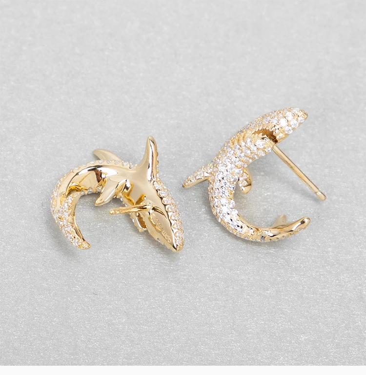 商品[国内直发] apm Monaco|APM MONACO 女士金鲨鱼耳钉 AE10610OXY,价格¥792,第19张图片详细描述