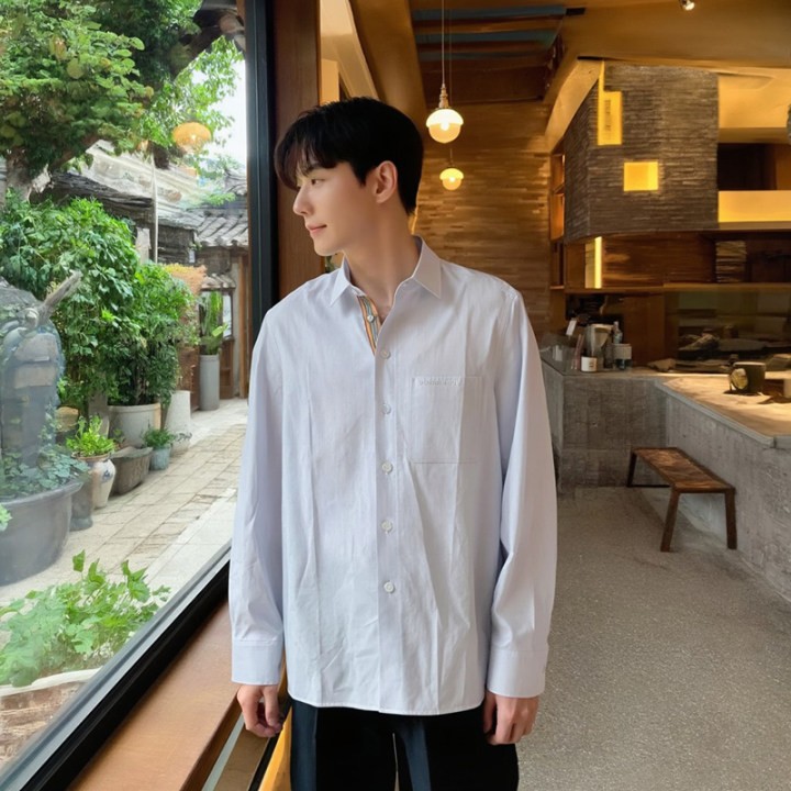 商品Burberry|【现货】博柏利 男士蓝色棉质前贴袋刺绣徽标长袖衬衫 80842861,价格¥1680,第5张图片详细描述