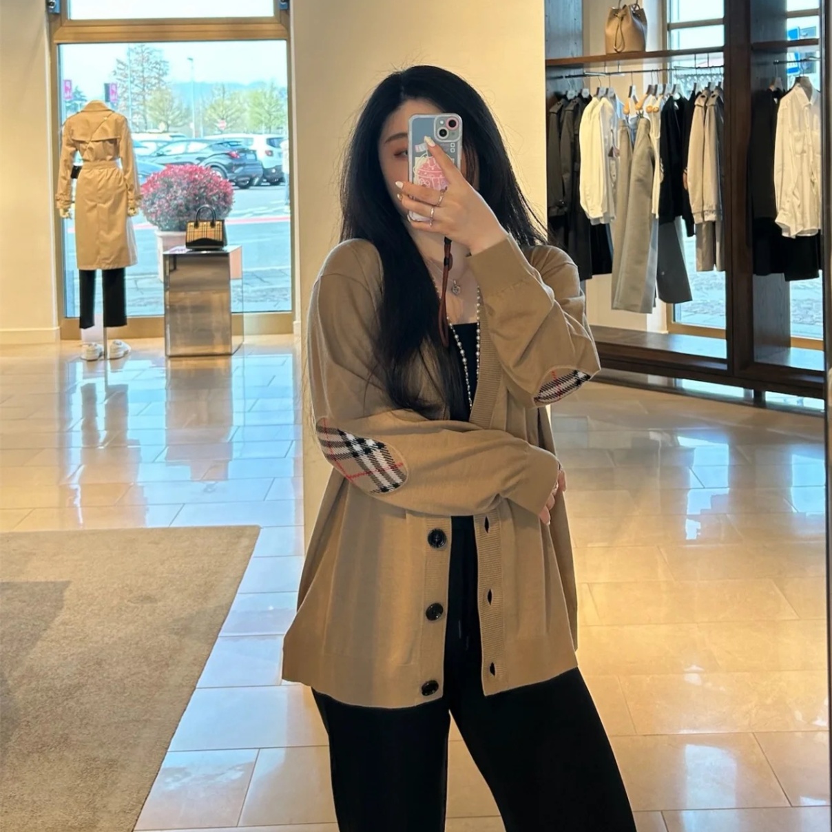 商品Burberry|BURBERRY/博柏利 女士米色羊毛针织开衫 80748851,价格¥1547,第6张图片详细描述