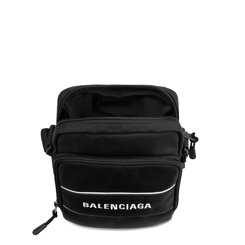 商品Balenciaga|BALENCIAGA/巴黎世家 Sport系列 男士小号黑色再生尼龙徽标刺绣单肩邮差包 6386572HFNX1090,价格¥4685,第5张图片详细描述