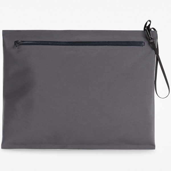 商品Arc'teryx|【Brilliant|包邮包税】��始祖鸟 MONAD POUCH[SS23] 新款上市 Monad 手袋 VBNSUX6531,价格¥680,第5张图片详细描述
