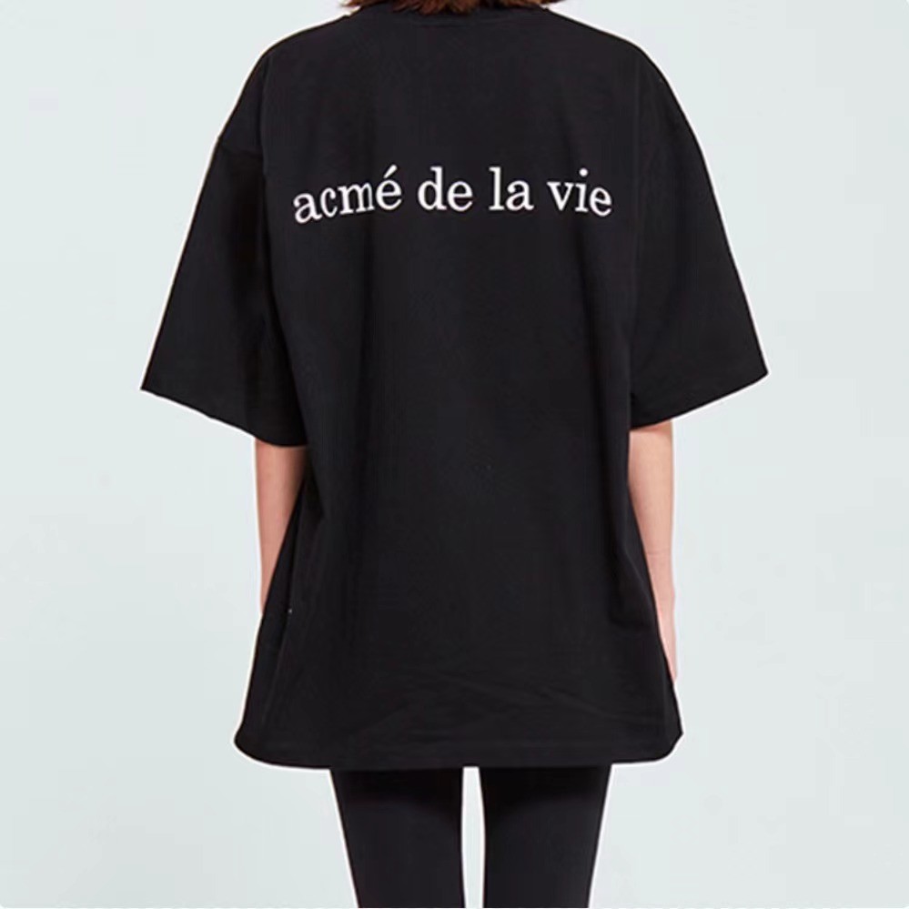 商品Acme de la vie|【享贝家】acme de la vie 甜甜圈女孩印花短袖T恤 男女同款 黑色 ADLV19SS-SSBKBF-DN31 ,价格¥237,第9张图片详细描述