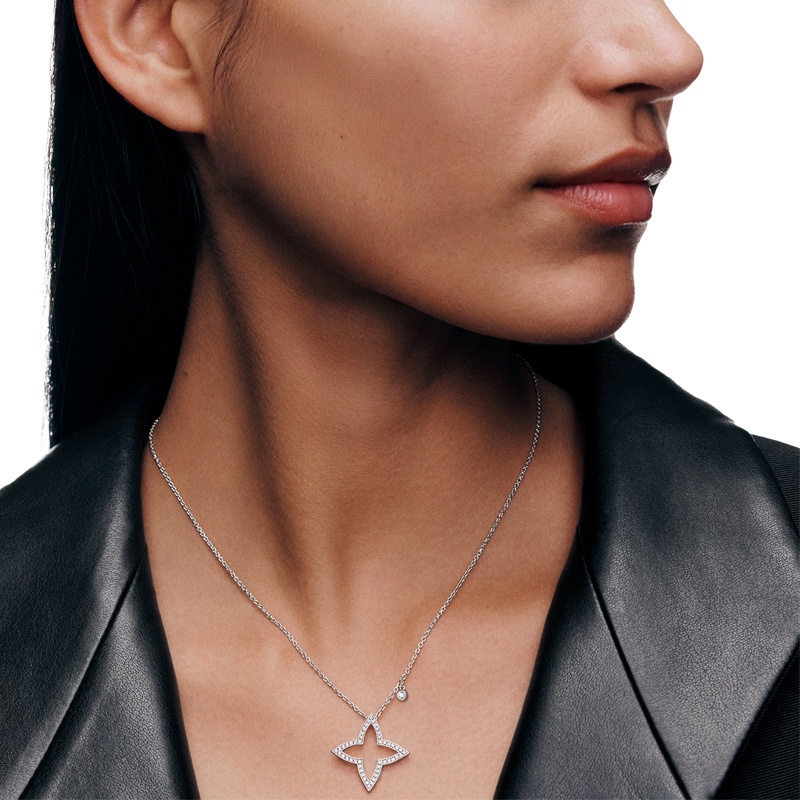 商品Louis Vuitton|【预售十天】 路易威登 23新款BLOSSOM女士18K金银色星形钻石项链,价格¥42520,第4张图片详细描述