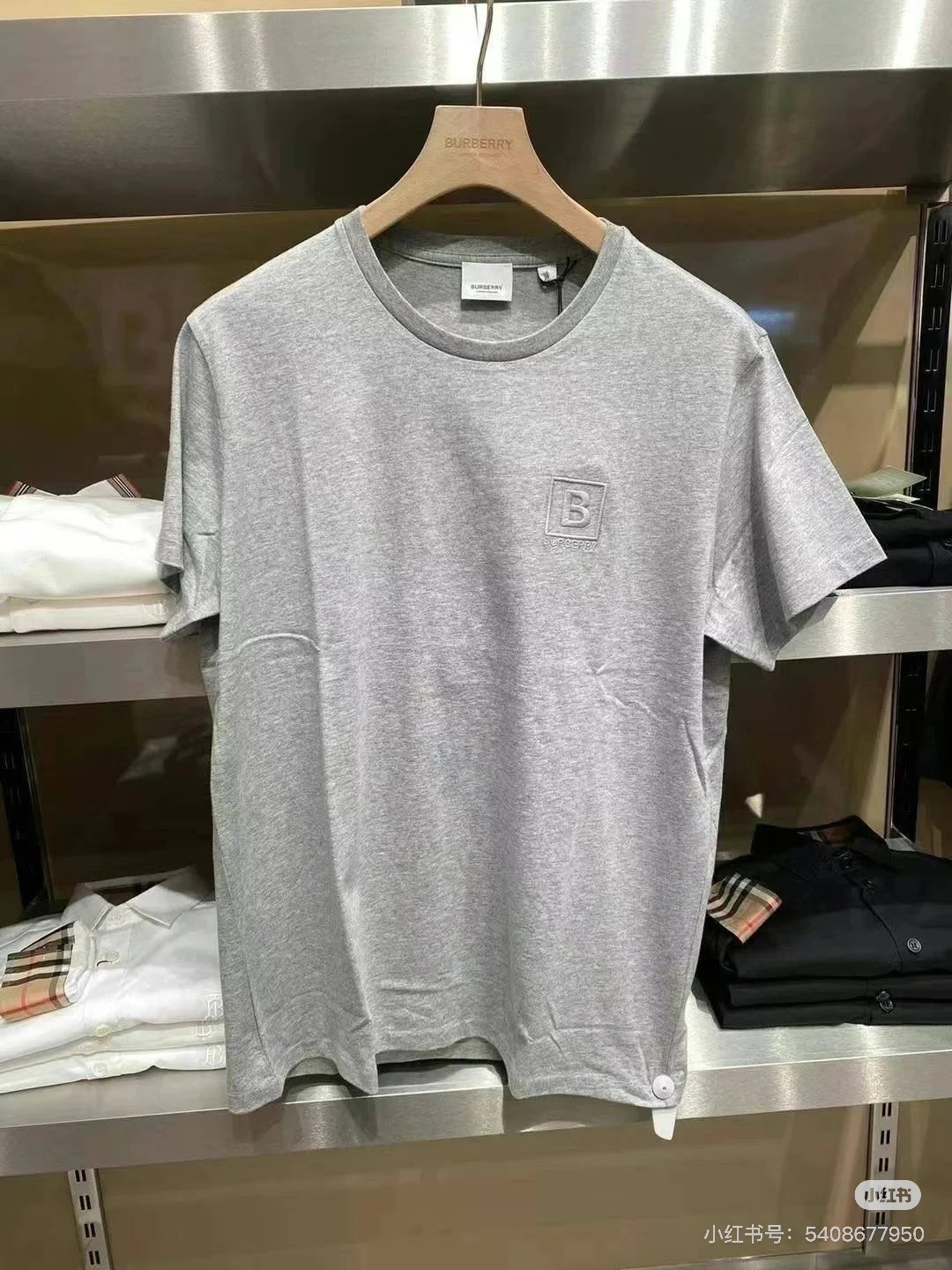 商品Burberry|BURBERRY/博柏利 男士浅灰色棉质B字刺绣徽标T恤80695361,价�格¥727,第7张图片详细描述