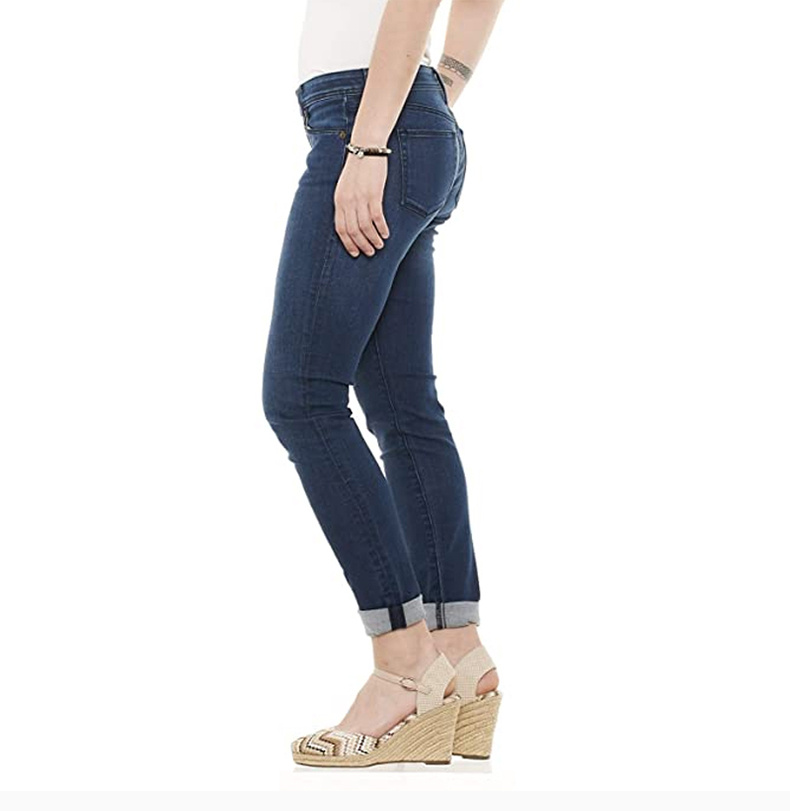 商品[国内直发] Burberry|BURBERRY 女士蓝色直筒牛仔裤 3946591,价格¥1817,第5张图片详细描述