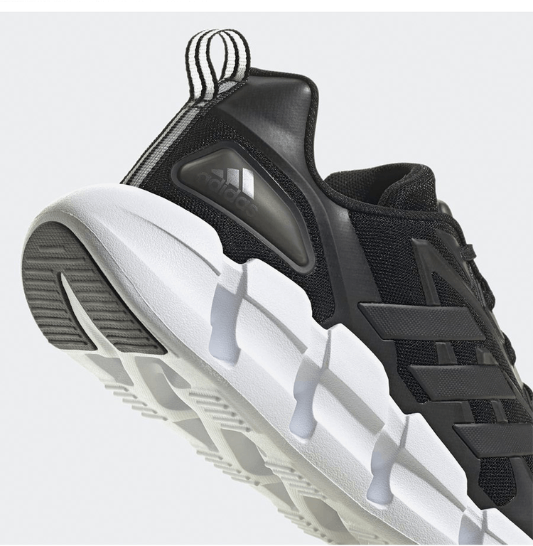 商品Adidas|【Brilliant|包邮包税】阿迪达斯 VENTICE CLIMACOOL 男生  训练运动鞋 跑步鞋  GZ0664 CBLACK/CBLACK/FTWWHT,价格¥351,第3张图片详细描述