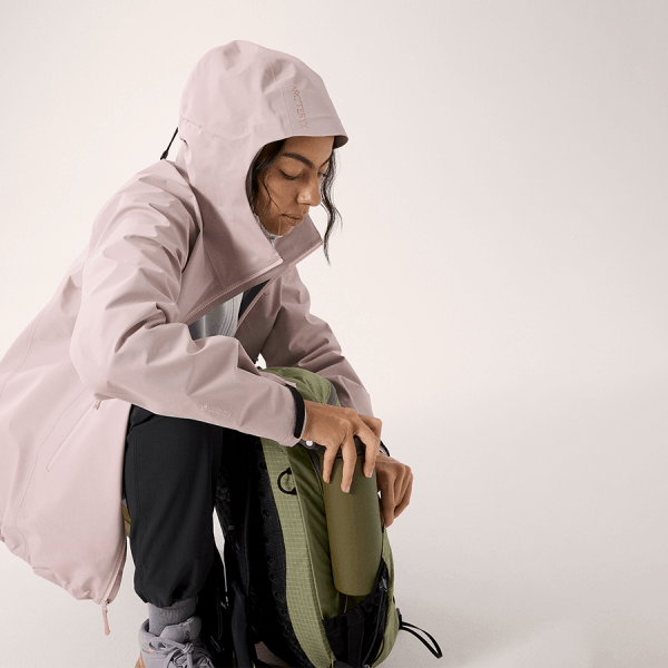 商品Arc'teryx|【Brilliant|包邮包税】BETA JACKET W - EPE 始祖鸟[SS24] Beta 夹克女装 – ePE AJOSWX9239,价格¥4185,第35张图片详细描述