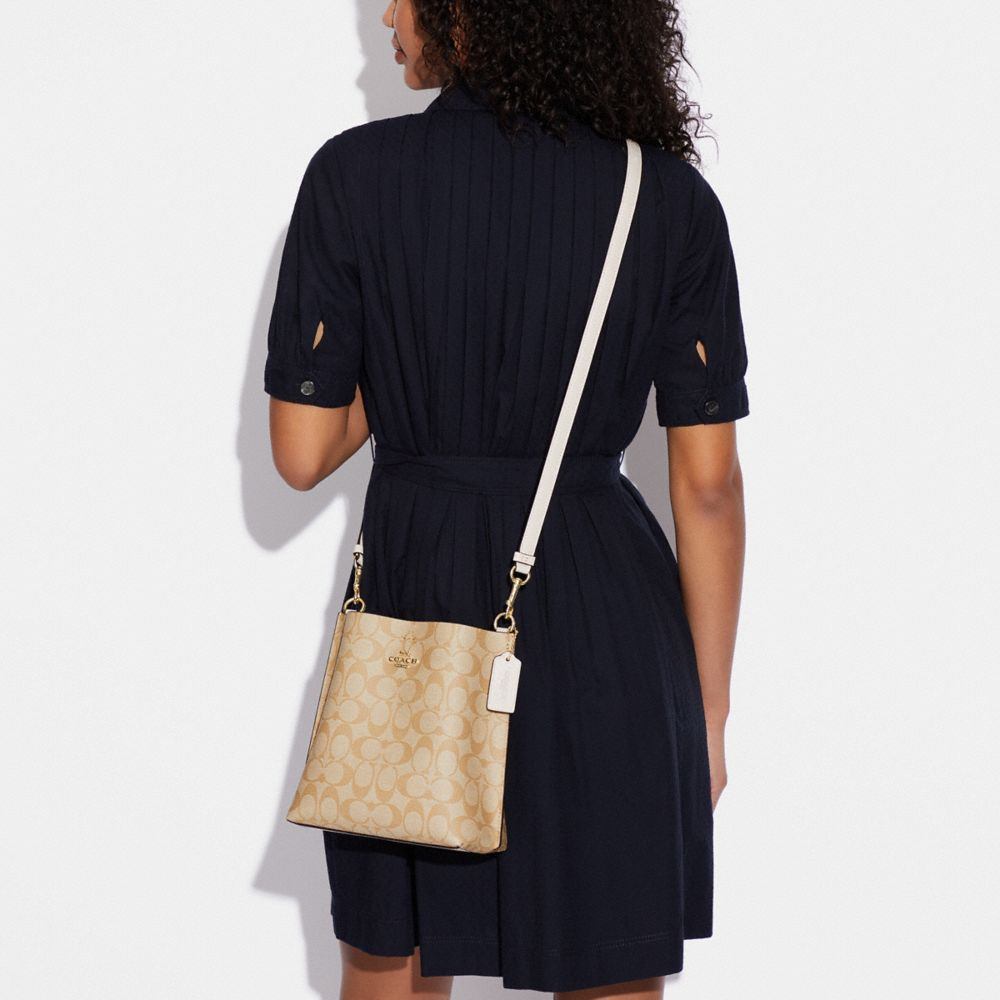 商品[国内直发] Coach|蔻驰水桶包奢侈品经典老花满印pvc手提单肩斜挎水桶包C3766 V5P0M,价格¥1174,第8张图片详细描述