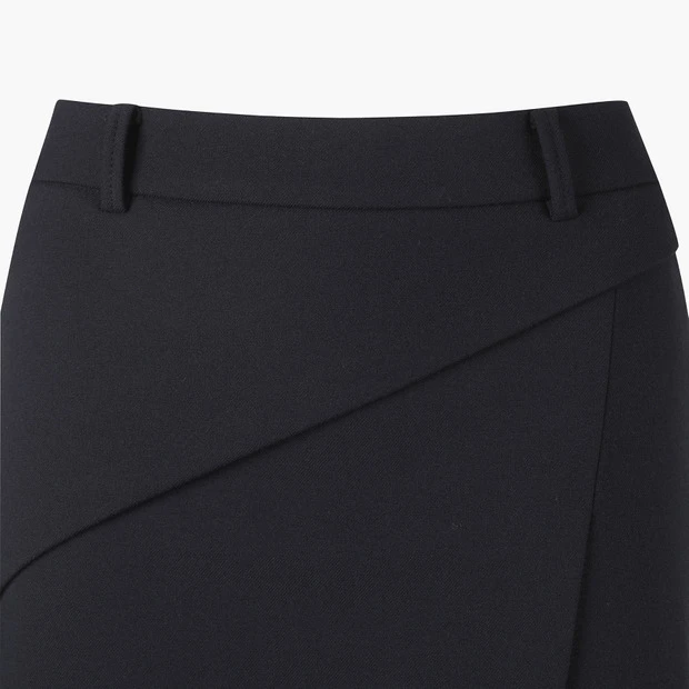 商品【预售商品15天发货】 DESCENTE|高球系列女性半身H型绒面包裙展现优雅风范 DO42WFSKO2-CHAG,价格¥1025,第18张图片详细描述