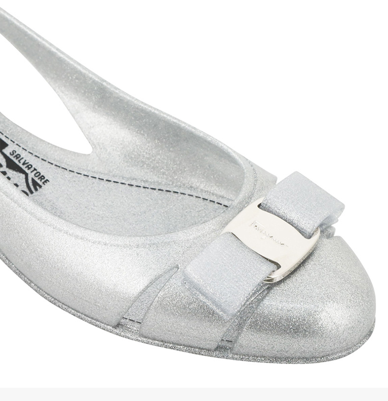 商品Salvatore Ferragamo|SALVATORE FERRAGAMO 银色女士便鞋 03-5656-726366,价格¥1868,第10张图片详细描述
