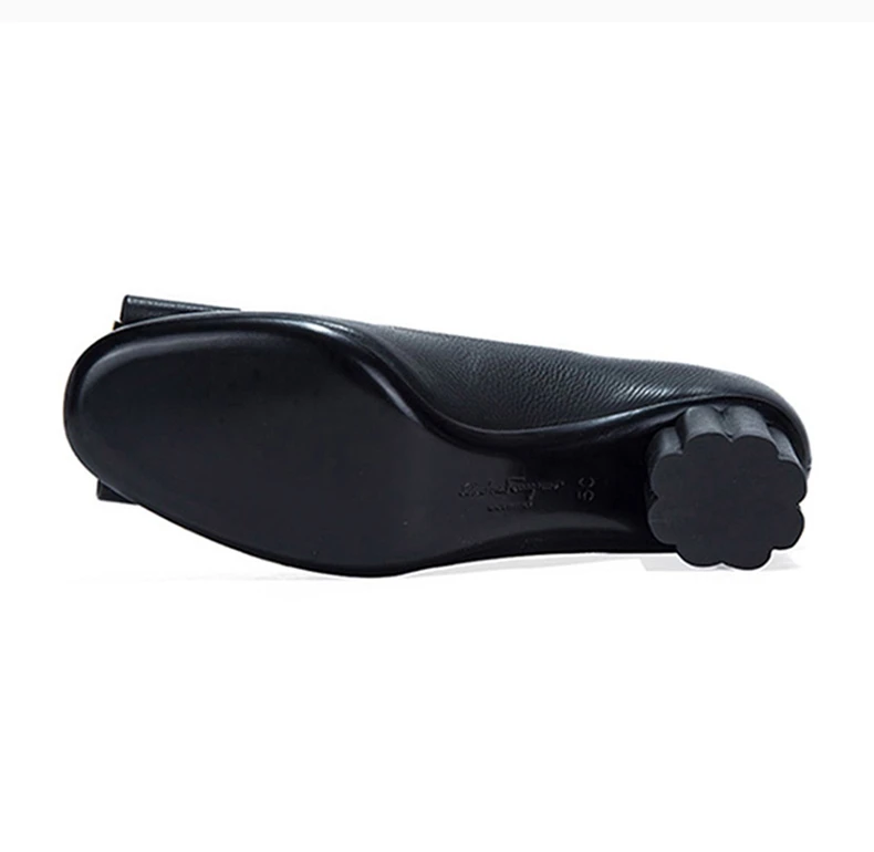 商品[国内直发] Salvatore Ferragamo|Salvatore Ferragamo 菲拉格慕 女士小牛皮高跟鞋 01-N009-680013,价格¥3665,第7张图片详细描述