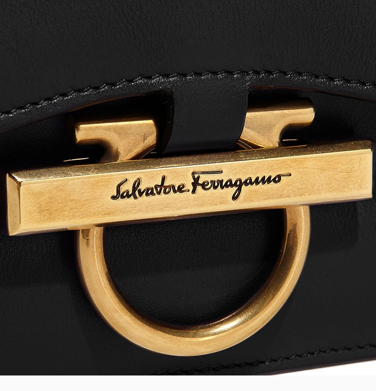 商品[国内直发] Salvatore Ferragamo|Salvatore Ferragamo 菲拉格慕 女士黑色经典翻盖包 21-H321-699912,价格¥8220,第7张图片详细描述