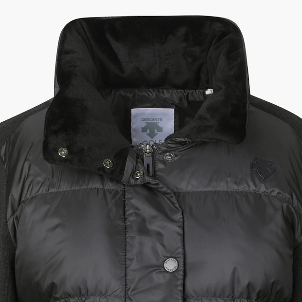 商品【预售商品15天发货】 DESCENTE|GOLF女性针织混合中长款羽绒服经典设计 DO42WFKOO2-CHAG,价格¥2027,第24张图片详细描述