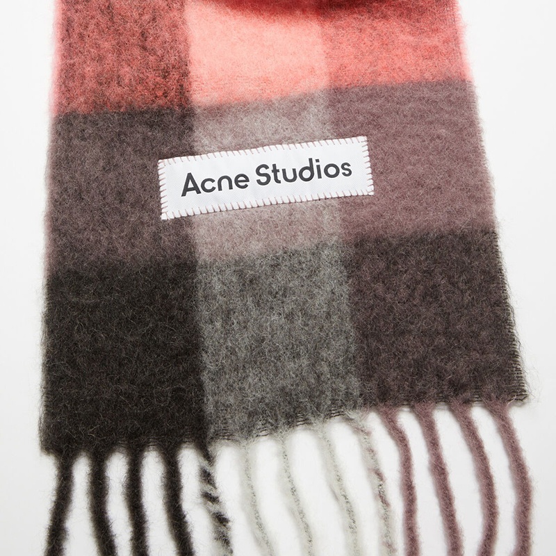 商品Acne Studios|23新款 女士马海毛混纺格纹围巾（四��色可选）,价格¥2227,第3张图片详细描述