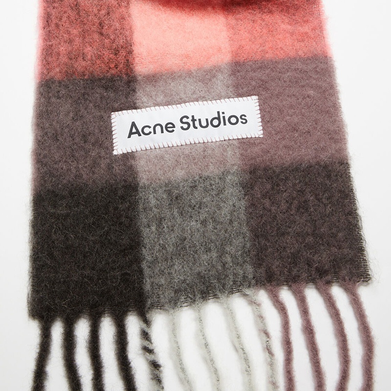 商品Acne Studios|23新款 女士马海毛混纺格纹围巾（四色可选）,价格¥2314,第3张图片详细描述