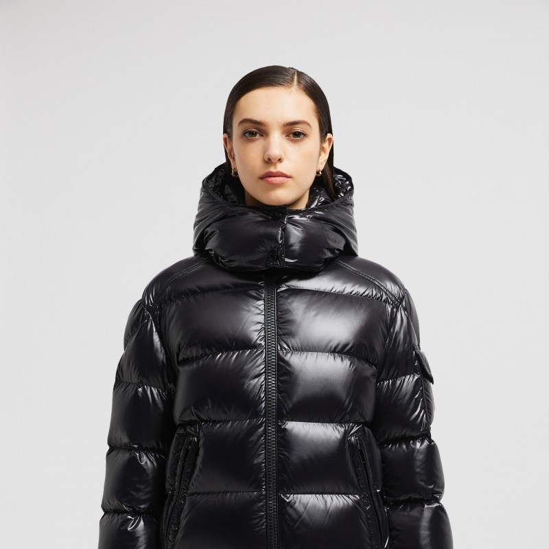 商品Moncler|蒙口 MAIRE系列女士灰白色短款羽绒服 J20931A0014268950032（三色可选）,价格¥11766,第10张图片详细描述