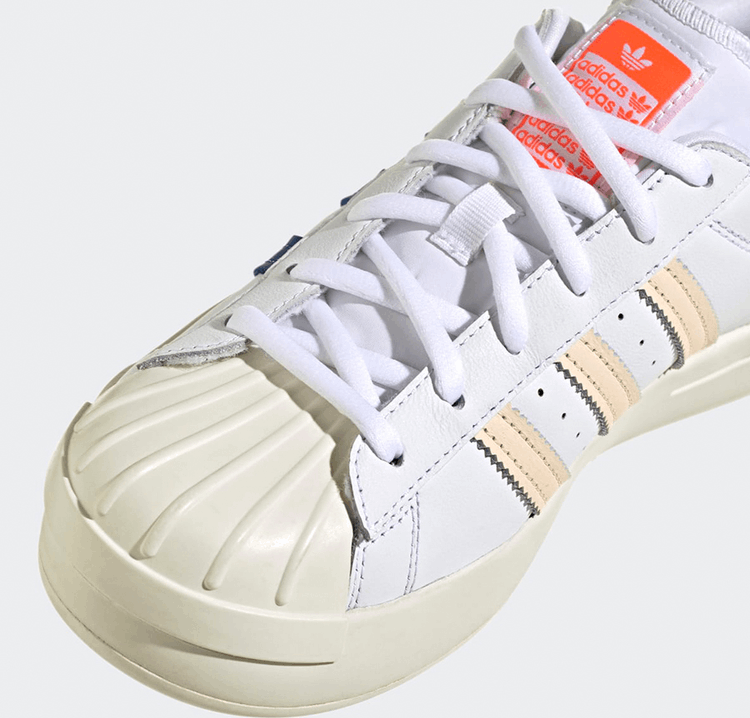 商品Adidas|【Brilliant|包邮包税】阿迪达斯 SUPERSTAR AYOON W  运动鞋 SNEAKERS  GV9541 OWHITE/SOLRED/ROYBLU,价格¥571,第2张图片详细描述