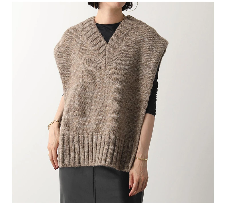商品MAISON MARGIELA|MAISON MARGIELA 无袖针织斗篷 SI0TH0001-S17802-741M,价格¥2713,第6张图片详细描述