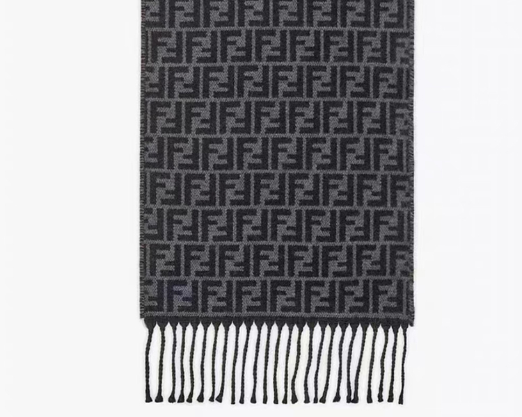 商品Fendi|FENDI/芬迪 围巾FXS143 ALGS F05WL,价格¥6313,第3张图片详细描述