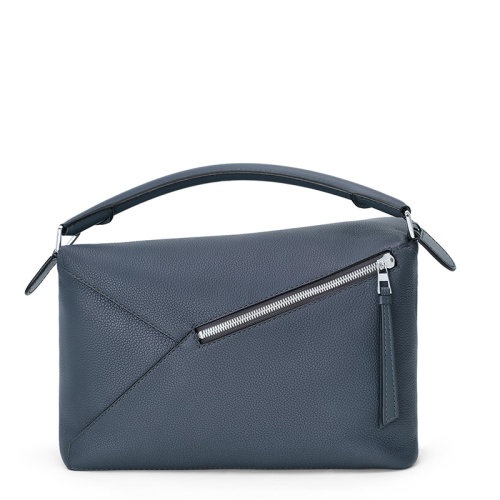 商品Loewe|【包税】LOEWE/罗意威 2021春夏新款 Puzzle Edge系列 男士大号海洋色粒面小牛皮斜挎单肩手提拼图包B510140X01-5543,价格¥24415,第1张图片详细描述