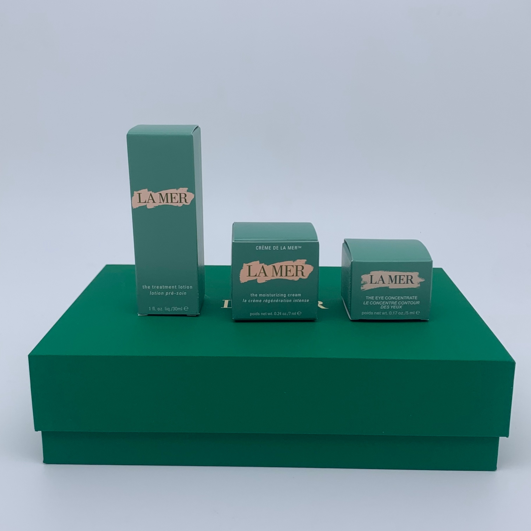 商品[国内直发] La Mer|LA MER 海蓝之谜奢宠修护旅行套装 30ml+7ml+5ml,价格¥232,第5张图片详细描述