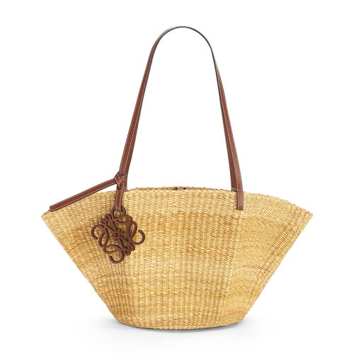 商品Loewe|【包税】LOEWE/罗意威 2021春夏新款 Shell Basket系列 女士小号天然/山核桃象草/小牛皮徽标饰物贝壳手提斜挎单肩包A223096X01-9943,价格¥4976,第4张图片详细描述