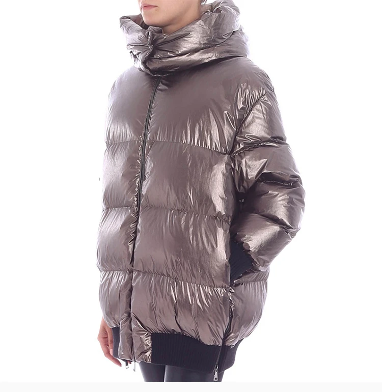 商品[国内直发] Moncler|MONCLER 粉灰色女士羽绒服 4990400-539DL-935,价格¥10034,第5张图片详细描述