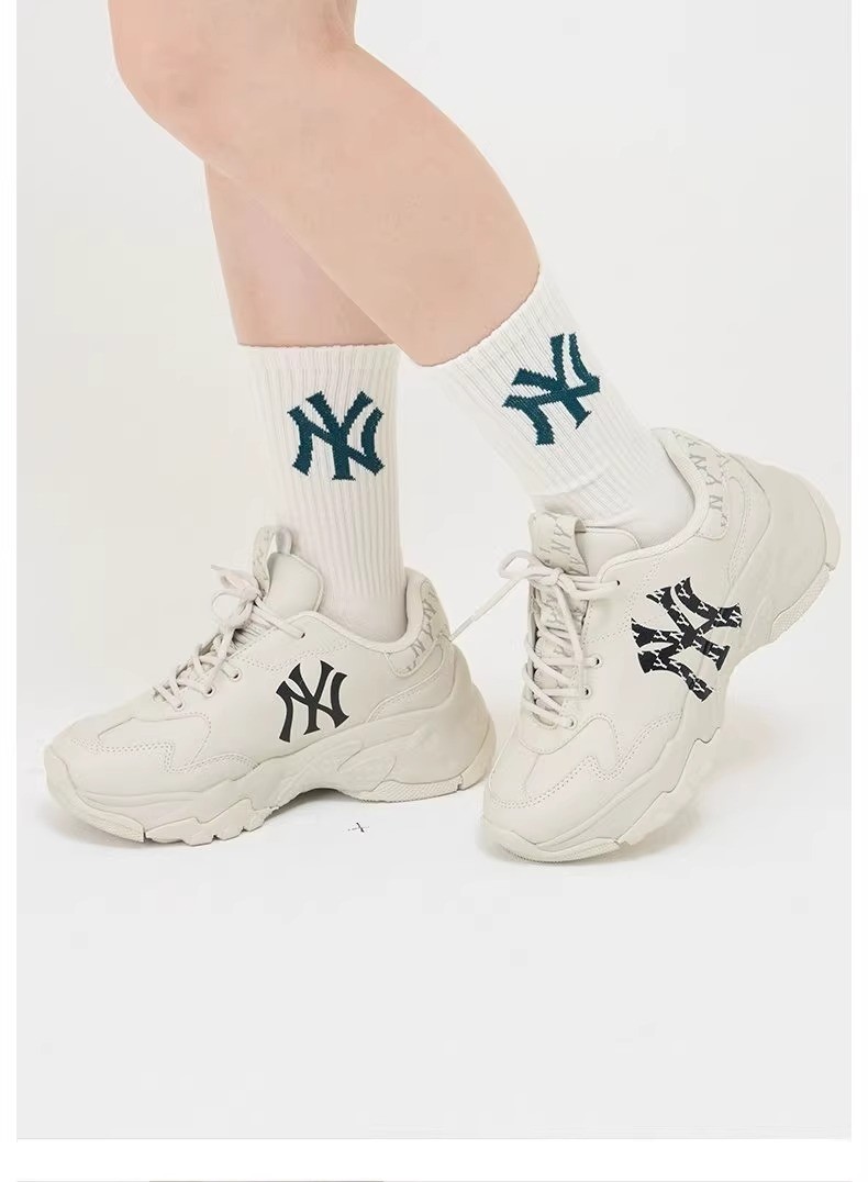 商品MLB|MLB|官方 男女情侣厚底休闲鞋时尚复古老花增高老爹鞋秋冬SHBMN,价格¥741,第3张图片详细描述