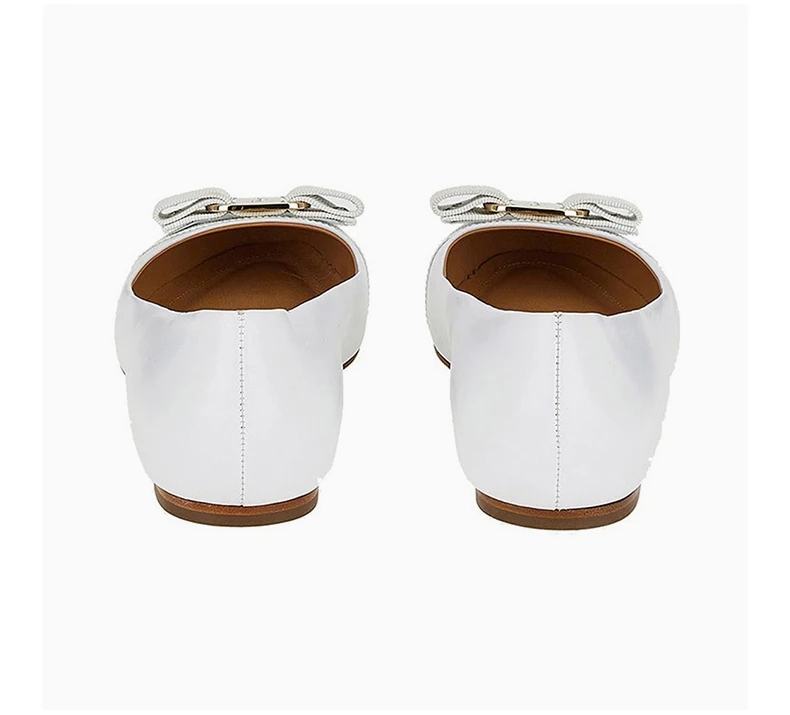 商品Salvatore Ferragamo|SALVATORE FERRAGAMO 女士白色牛皮平底船鞋 01-A181-744762,价格¥3320,第7张图片详细描述