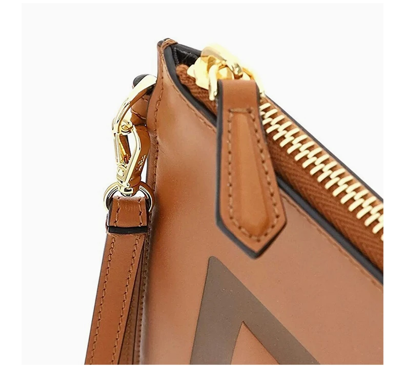 商品[国内直发] Fendi|FENDI  男士棕色小怪兽老佛爷手拿包 8N0178-AC9L-F0QVK,价格¥5415,第6张图片详细描述