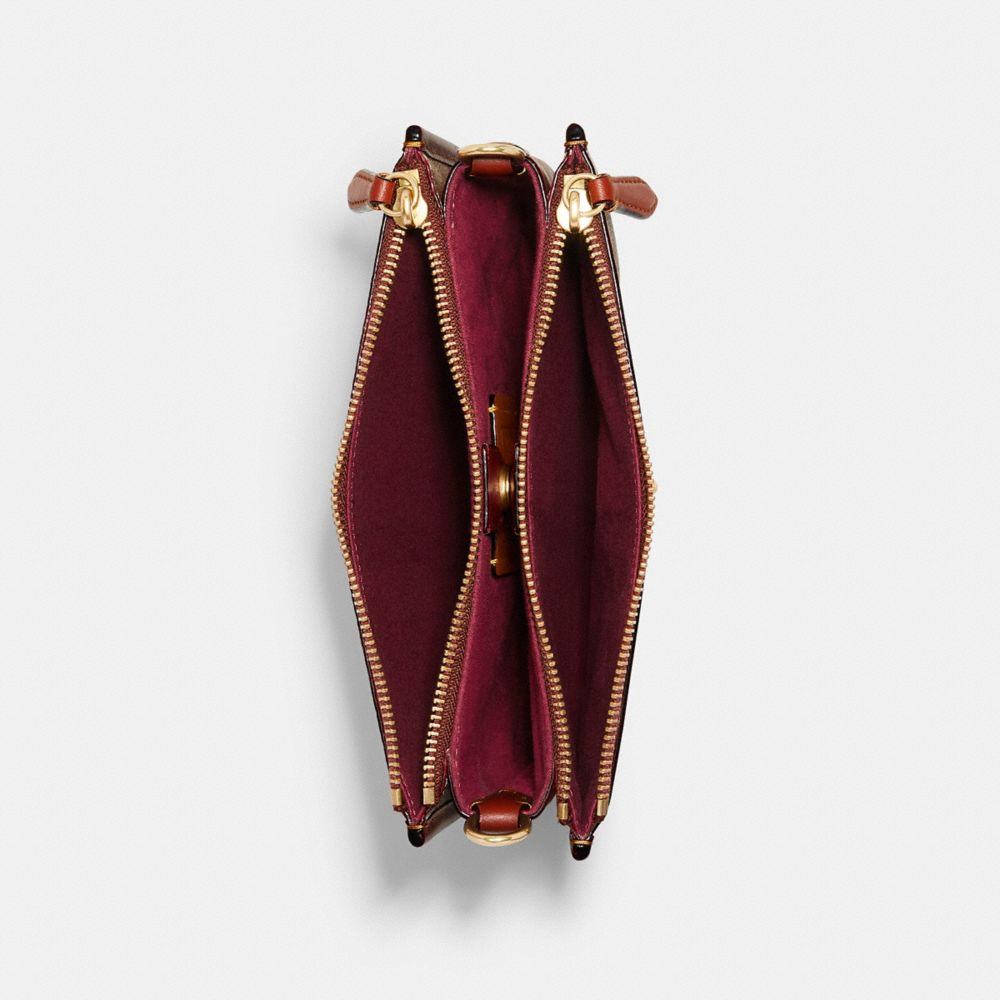 商品[国内直发] Coach|蔻驰女包Turnlock 22经典老花帆布配皮拉链单肩斜挎包小号 卡其色 C6661 B4NQ4,价格¥806,第8张图片详细描述