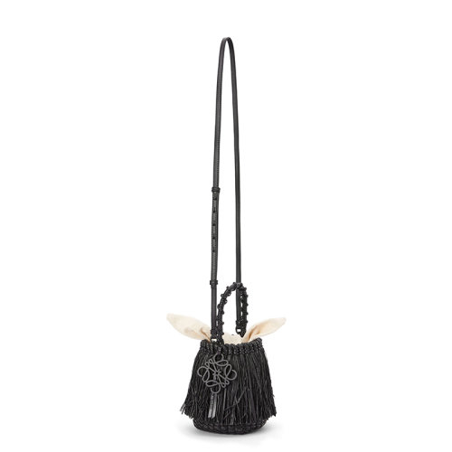 商品Loewe|【包税】LOEWE/罗意威 22新款Frayed Bucket系列 女士小号黑色编织物配皮饰黑色徽标吊饰白色帆布内袋单肩手提水桶包A329C19X04-1100,价格¥7910,第5张图片详细描述