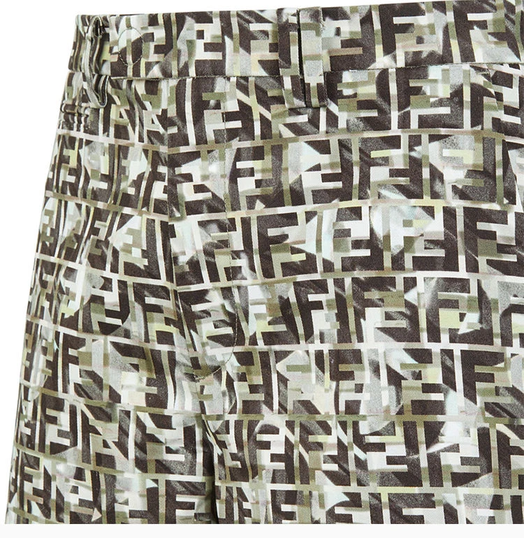 商品Fendi|Fendi 芬迪 男士花色奇诺风格百慕大短裤 FB0574-ABBV-F0KUK,价格¥3228,第6张图片详细描述