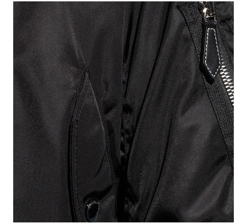 商品[国内直发] Burberry|BURBERRY 男士黑色羽绒服 8041381,价格¥9283,第7张图片详细描述