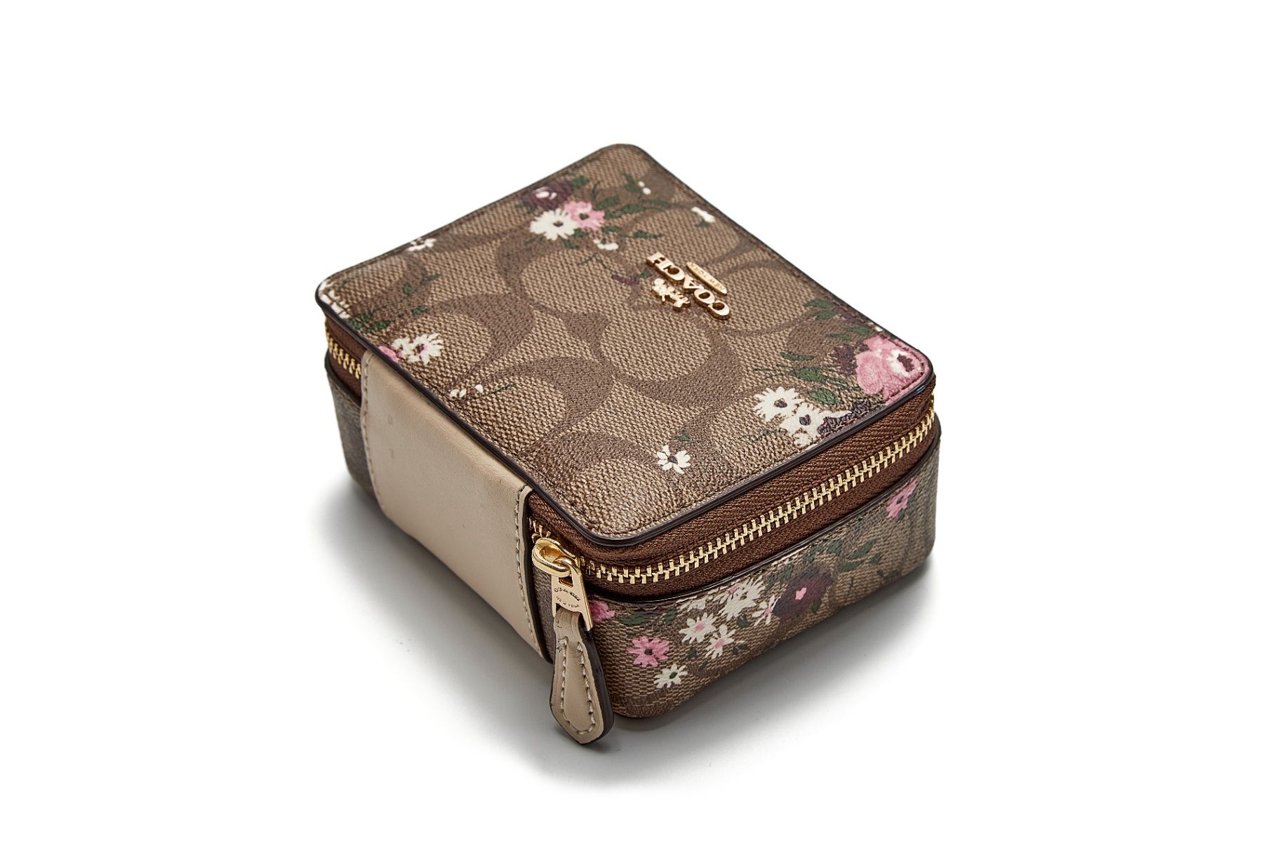 商品[国内直发] Coach|蔻驰 COACH  女士 礼盒款 卡其印花PVC配皮便携式首饰盒配小耳钉  包10.5*5*8.5cm C7356 IME7V,价格¥613,第7张图片详细描述