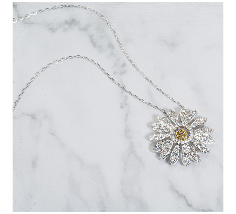 商品Swarovski|Swarovski 施华洛世奇 新款EternalFlower系列雏菊项链 5512660,价格¥690,第7张图片详细描述