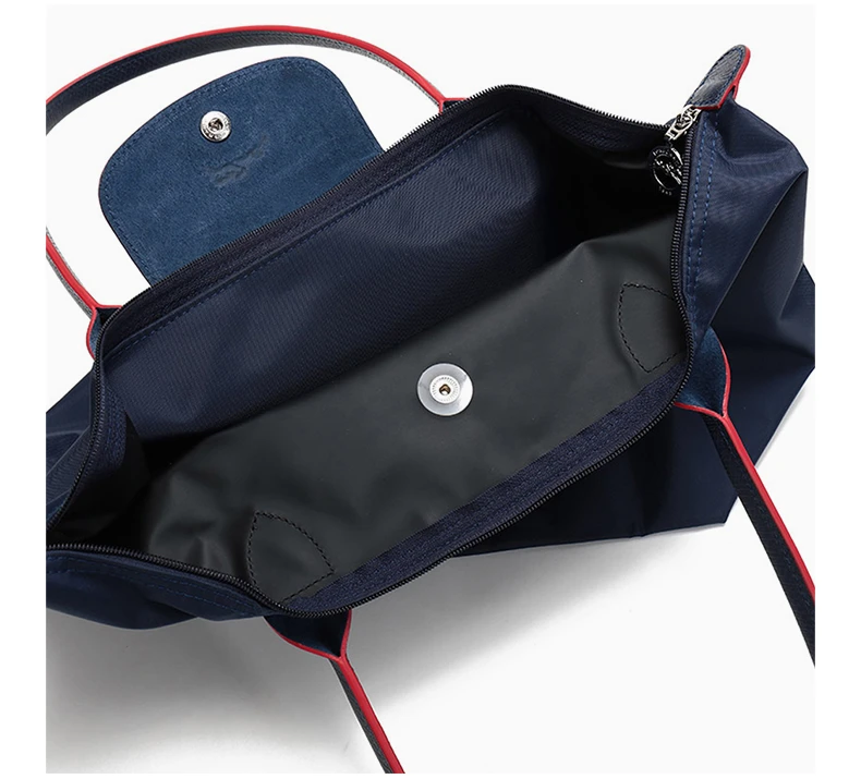 商品Longchamp|LONGCHAMP 女士海军蓝色拉链尼龙刺绣奔马围标托特包 2605619-556,价格¥838,第5张图片详细描述